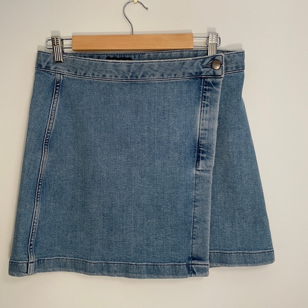 Theory Denim Flare Mini Skirt - Size 6 - Great Condition